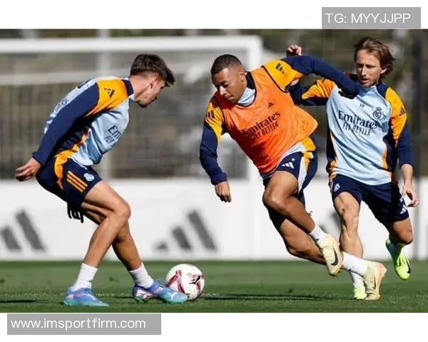 皇马今日训练缺少姆巴佩米利唐阿诺德和赫伊森四大球星