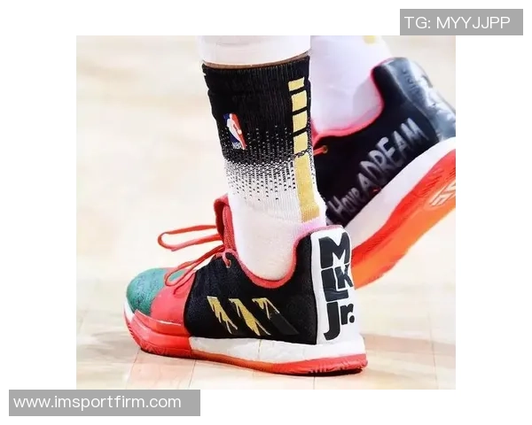 12月球鞋上脚时间配色排名揭晓科比占据五席哈登与老詹表现不俗