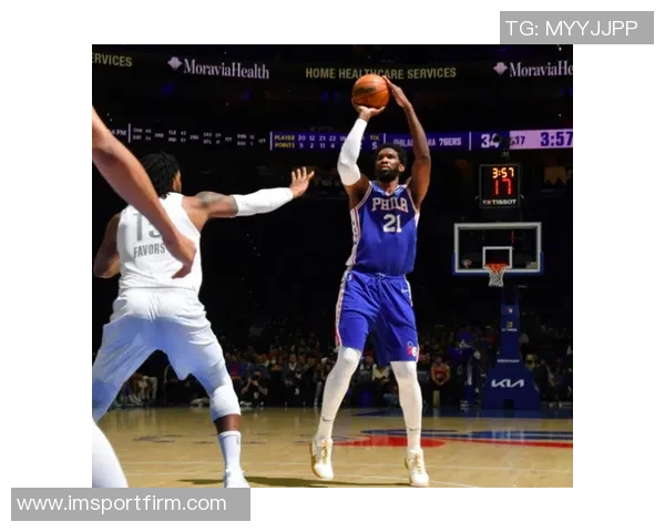 弗兰克盛赞西蒙斯表现出色并对特尔和库杜斯的进球感到欣喜