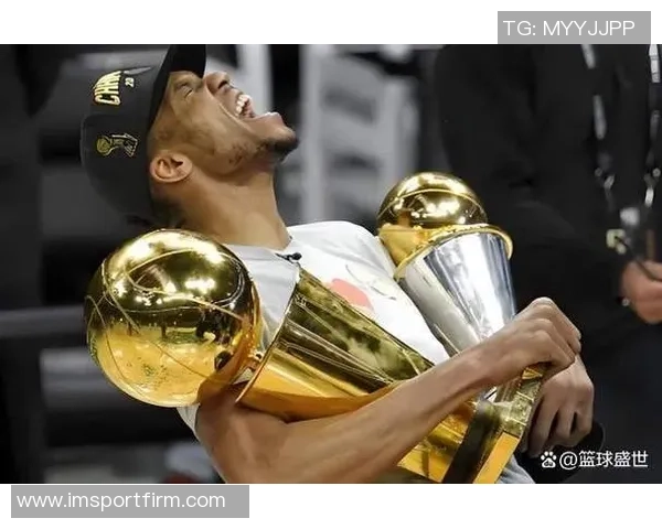 字母哥半场高效发挥13分4板3助攻正负值11展现全面实力