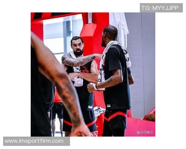 文班与科内特双塔组合为何更具威胁成熟度与经验提升助力球队表现